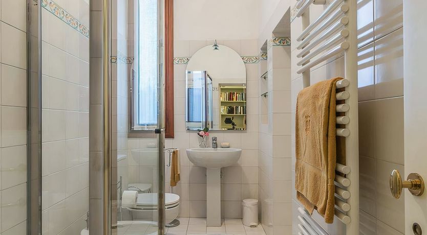 Photo of Venetian Breeze