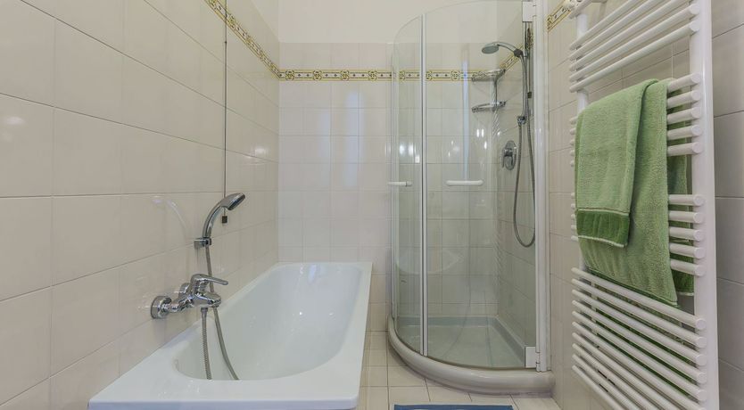 Photo of Venetian Breeze