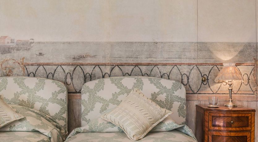 Photo of Venetian Breeze