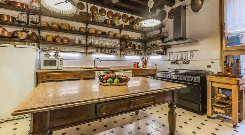 Photo of Venetian Breeze