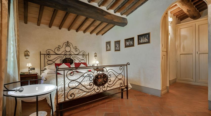 Photo of The Tuscan Vine