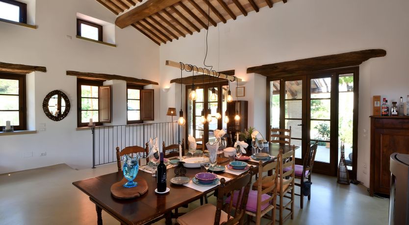 Photo of The Italian Rose