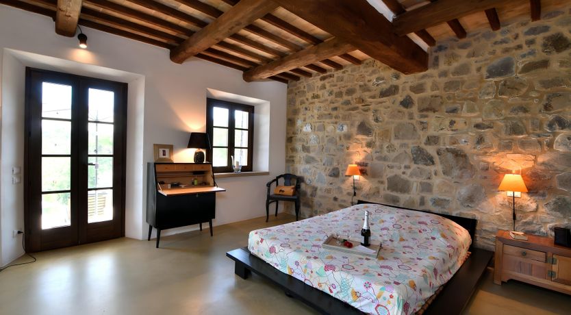 Photo of The Italian Rose