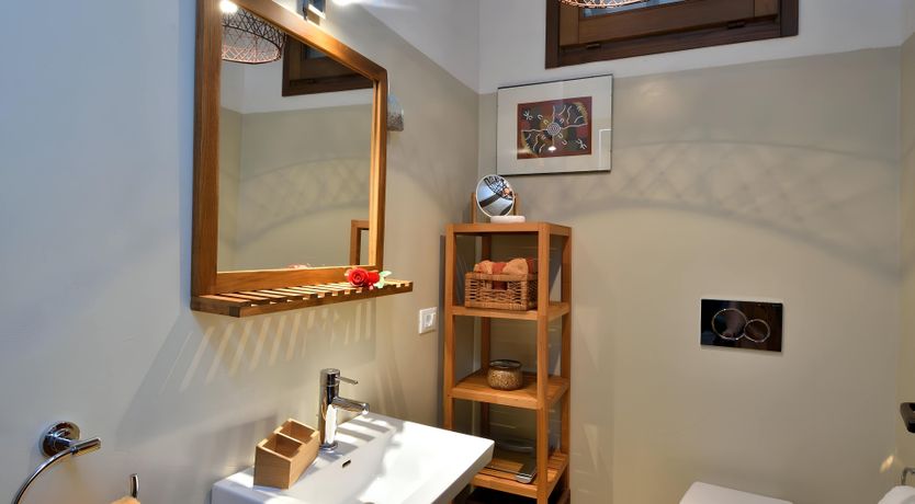 Photo of The Italian Rose