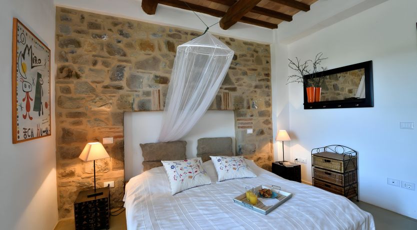 Photo of The Italian Rose