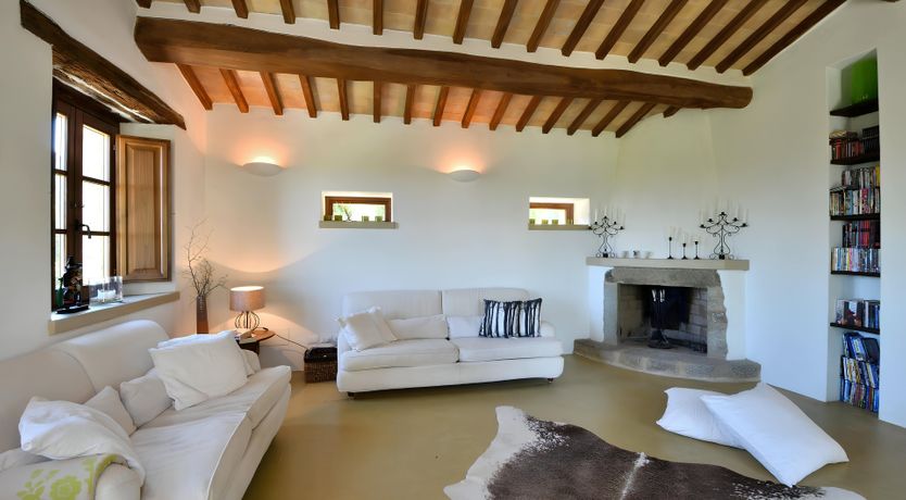 Photo of The Italian Rose