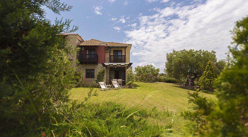 Photo of Nestled in the Sun