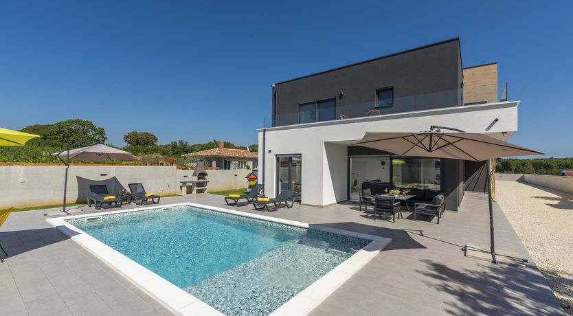 Photo of Castle of Pines