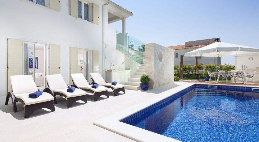 Photo of The Royal Sea