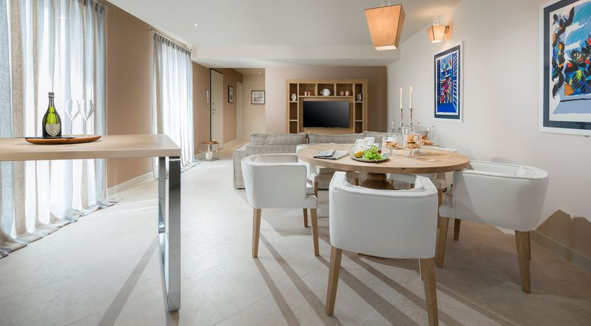 Photo of The Royal Sea