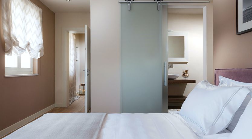 Photo of The Royal Sea