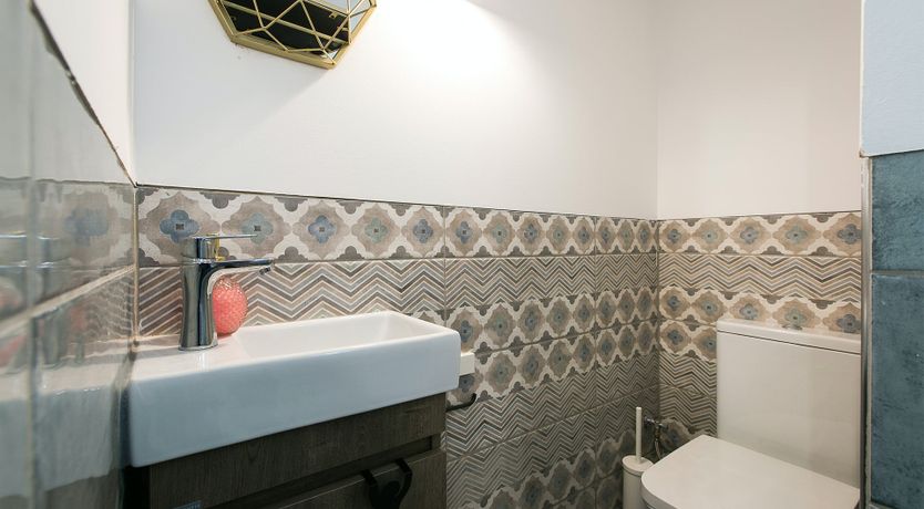 Photo of Greek Glaze