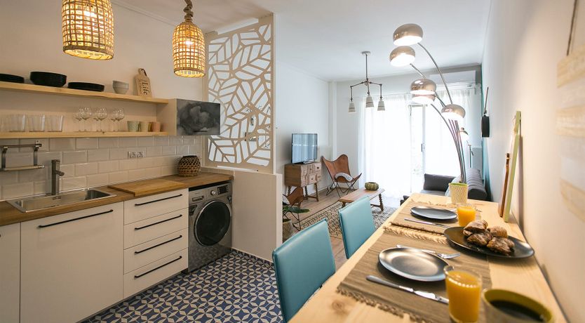 Photo of Greek Glaze