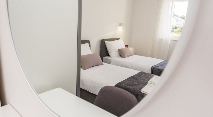 Photo of Croatian Pearl