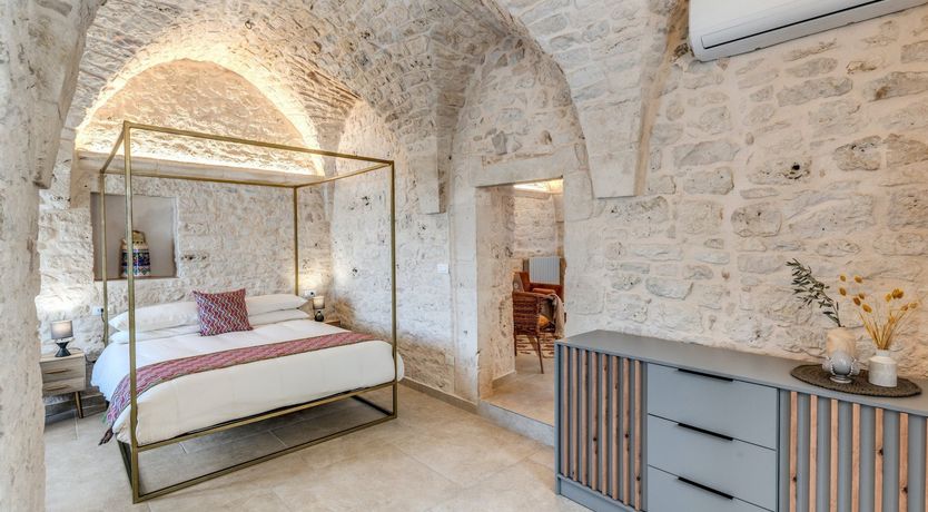 Photo of Olives & Honey