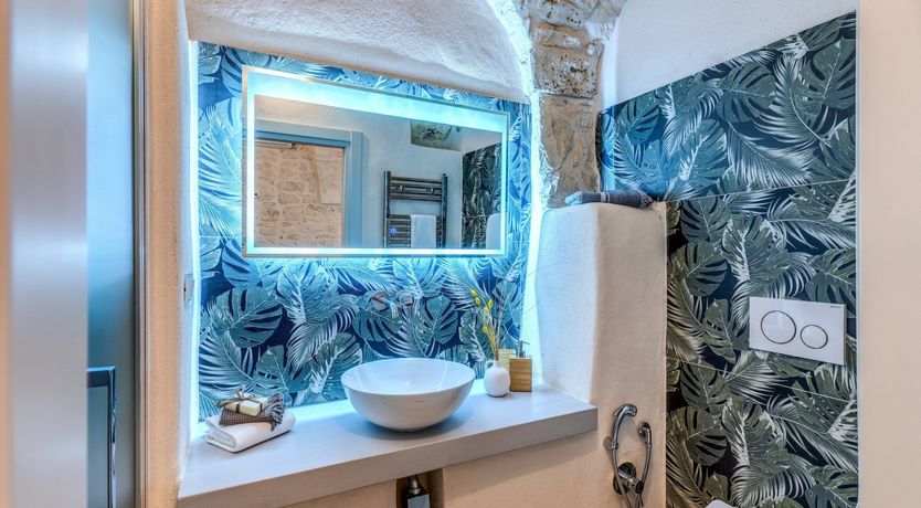 Photo of Olives & Honey