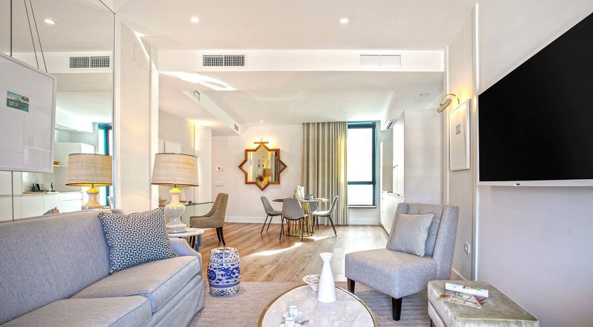 Photo of Seville Sparkle