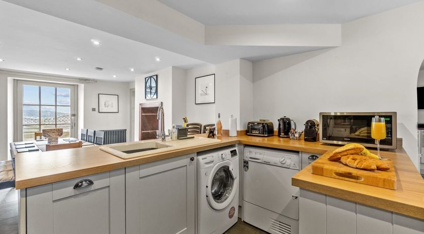 Photo of Magnolia Sunset