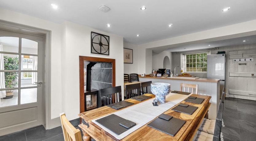 Photo of Magnolia Sunset