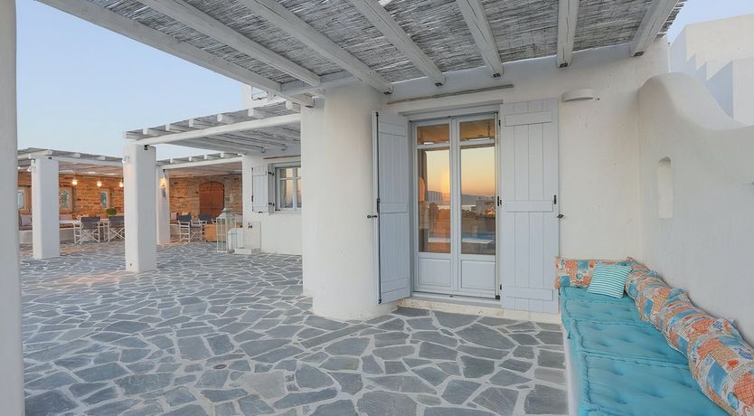 Photo of The Wonderful Blue