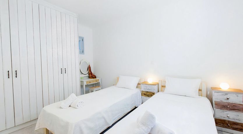 Photo of The Wonderful Blue