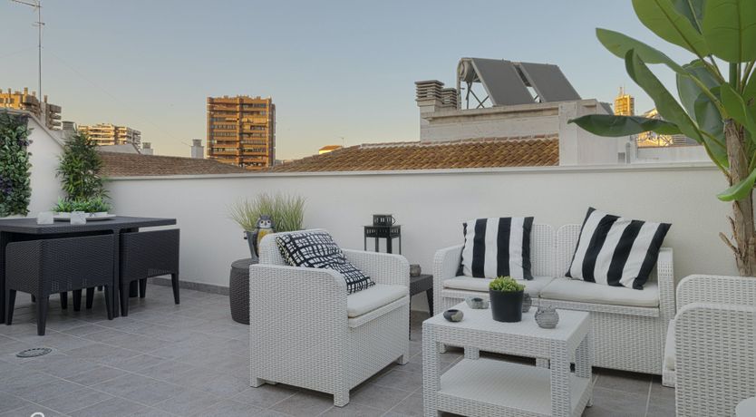 Photo of The Giraffe's Song