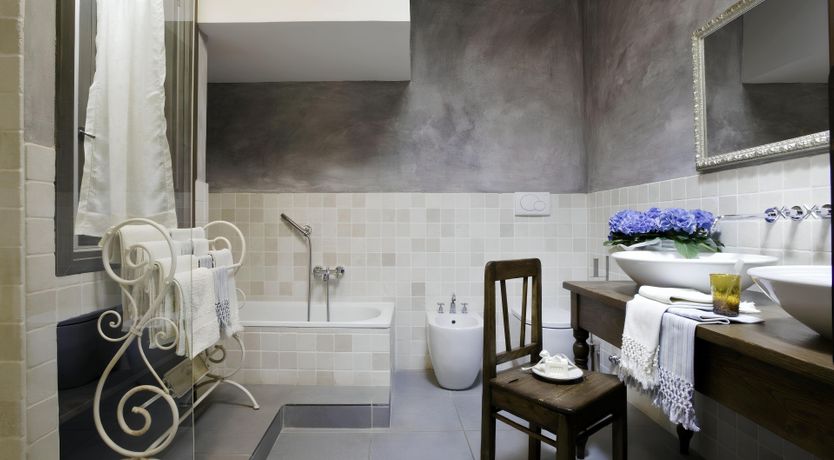 Photo of Sun in the Hills