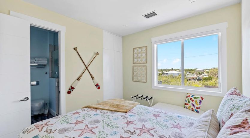 Photo of On the Ocean's Shore