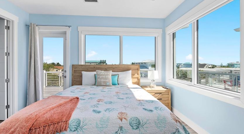 Photo of On the Ocean's Shore