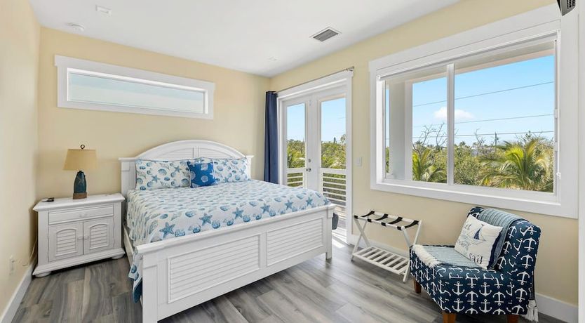 Photo of On the Ocean's Shore