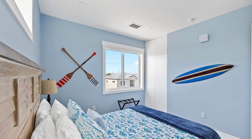 Photo of On the Ocean's Shore