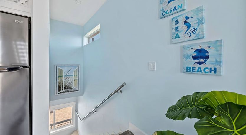 Photo of On the Ocean's Shore