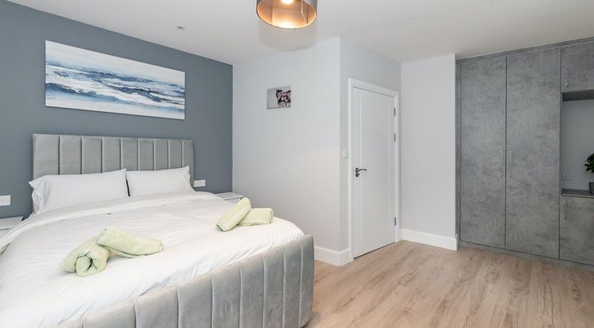 Photo of The Queen's Rainbow