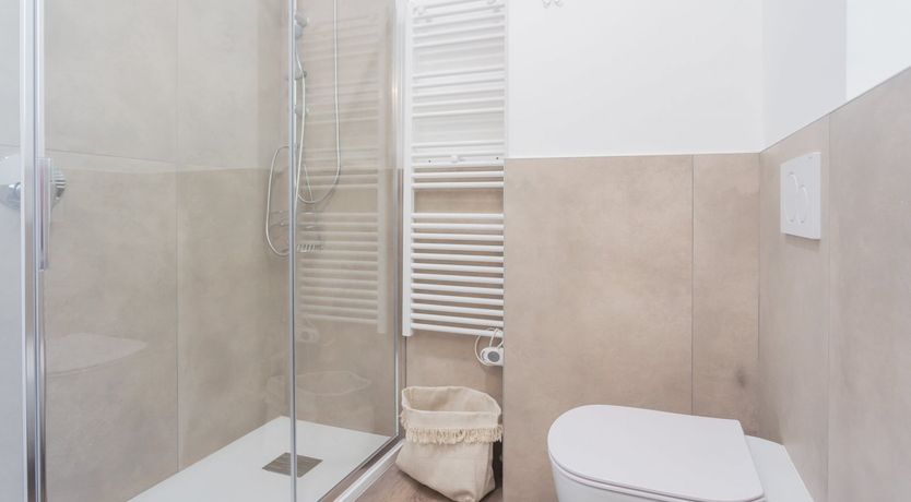 Photo of The Honeysuckle