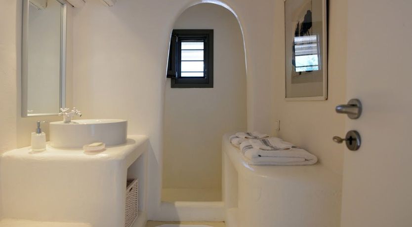 Photo of Harbouring Love