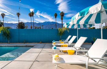 Palm Springs & Palm Trees Holiday Home