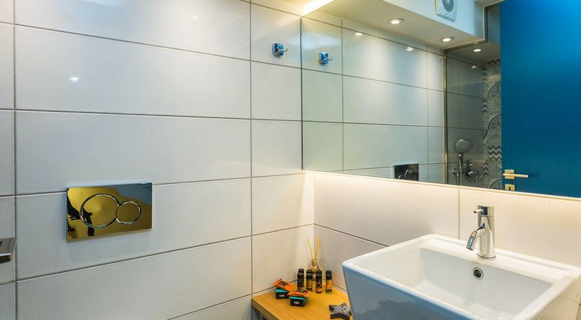 Photo of Thyme & Lemon