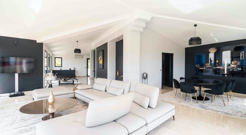 Photo of The Rosewood