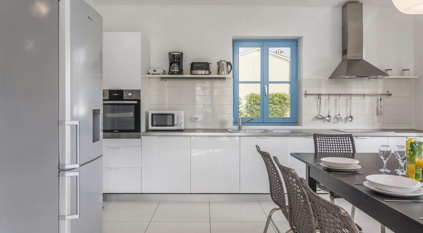 Photo of Stork's House