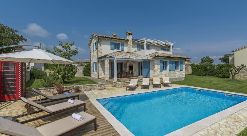 Photo of Stork's House