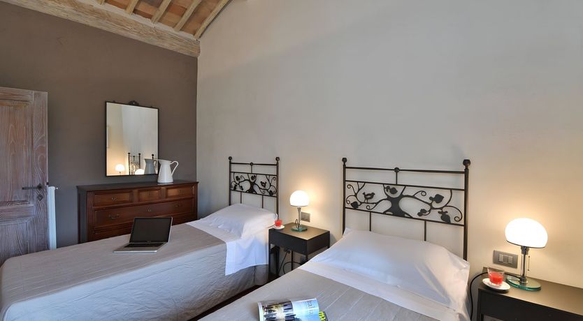 Photo of Chianti Rosemary