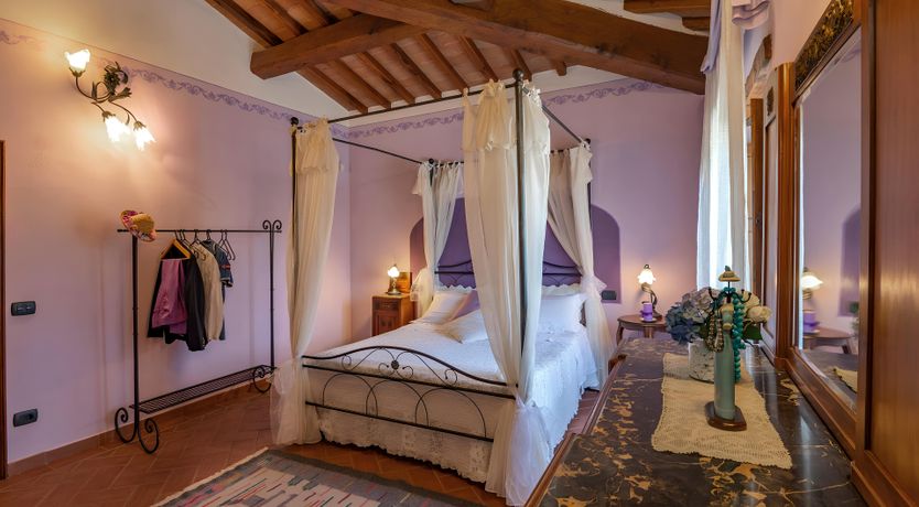 Photo of Tuscan Wedge