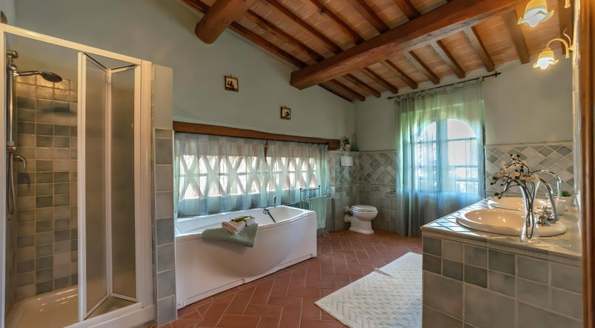 Photo of Tuscan Wedge