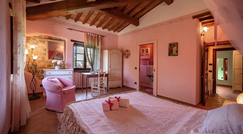 Photo of Tuscan Wedge