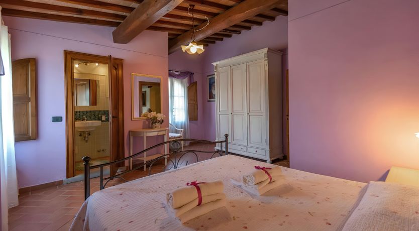 Photo of Tuscan Wedge