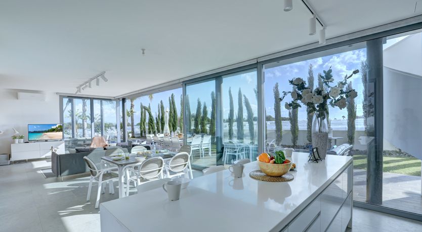 Photo of Liquid Paradise