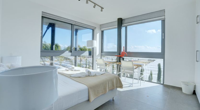 Photo of Liquid Paradise