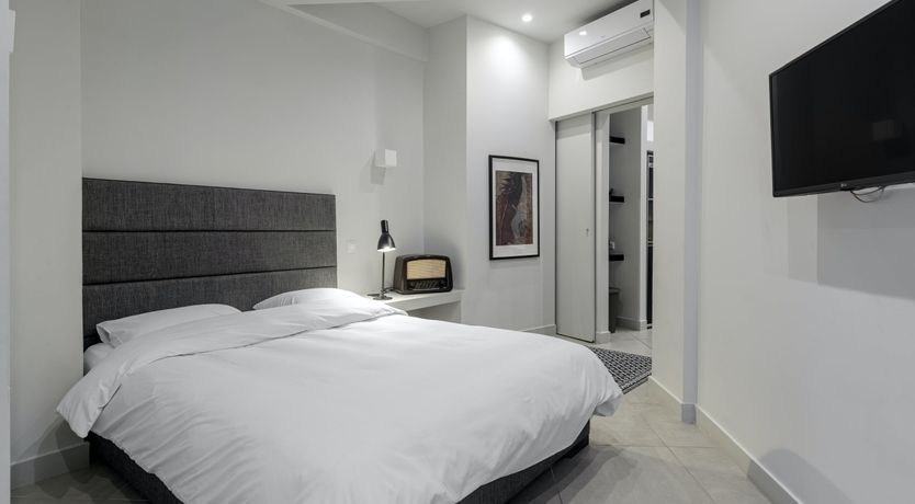 Photo of Orphic Oasis