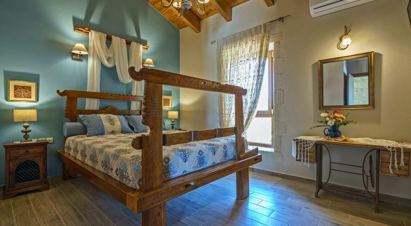 Photo of Rethymno of the Night