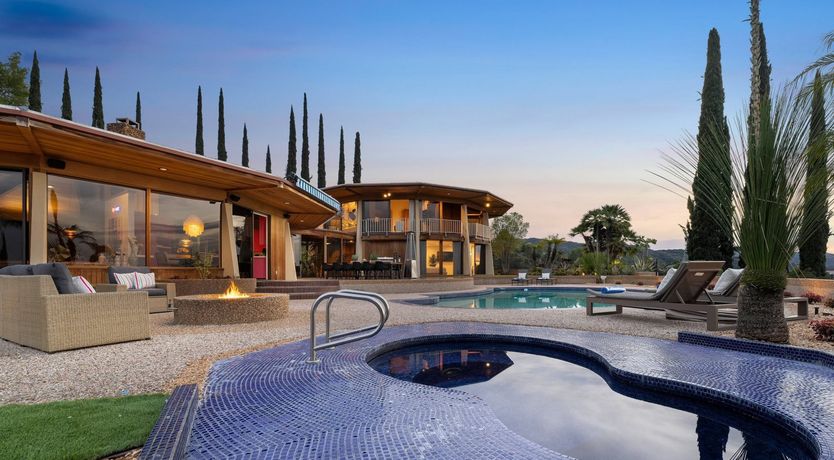 Photo of The Mountain Home